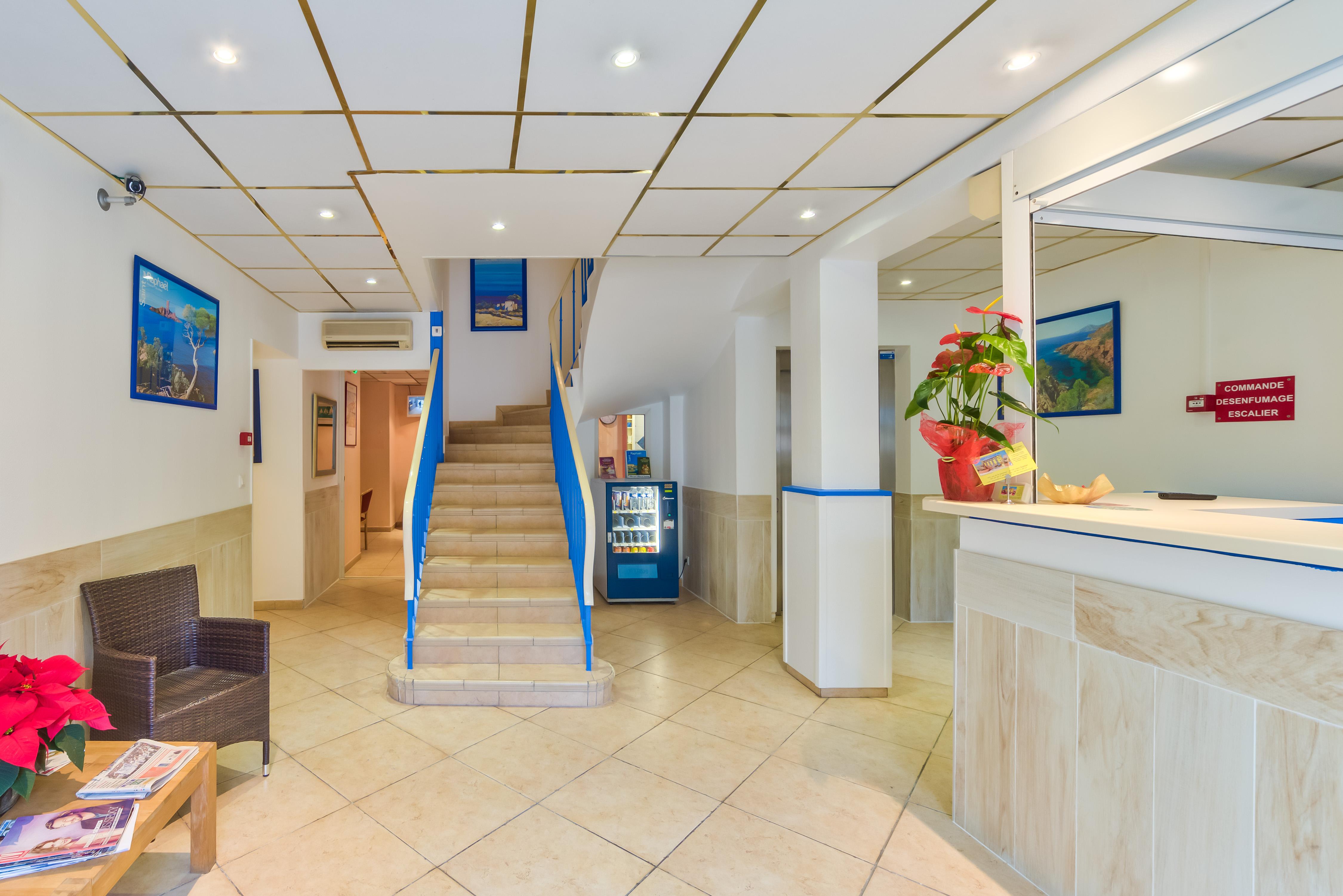 Hotel Provencal Saint-Raphaël Εξωτερικό φωτογραφία