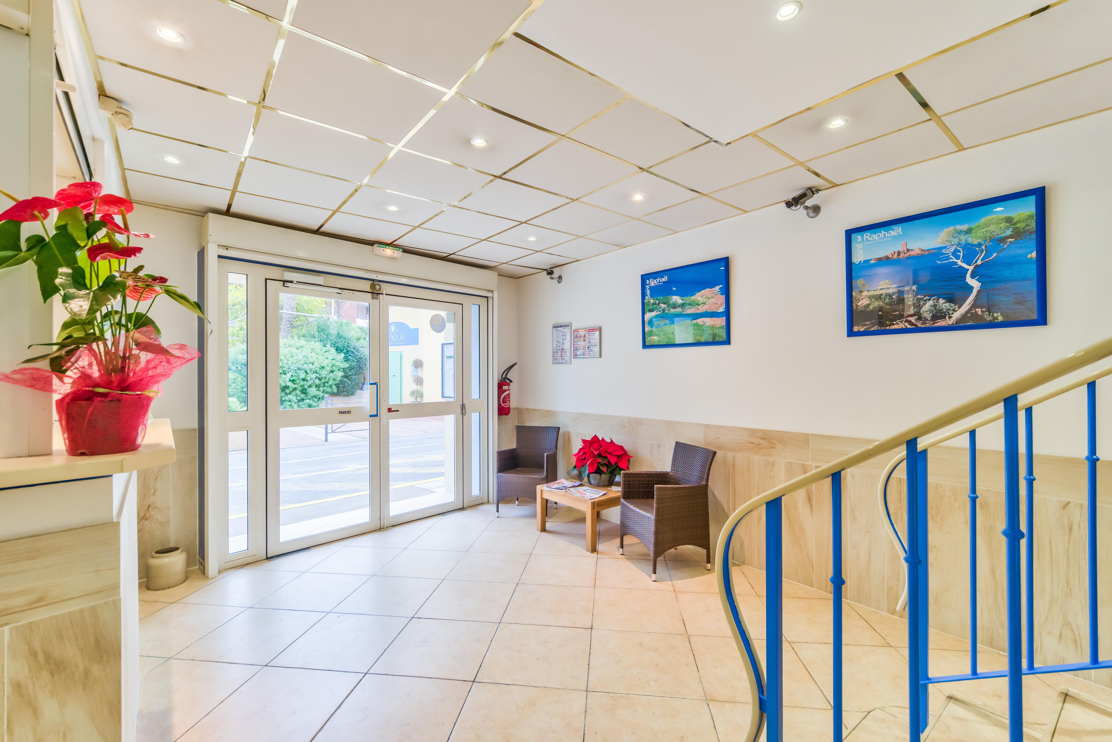 Hotel Provencal Saint-Raphaël Εξωτερικό φωτογραφία