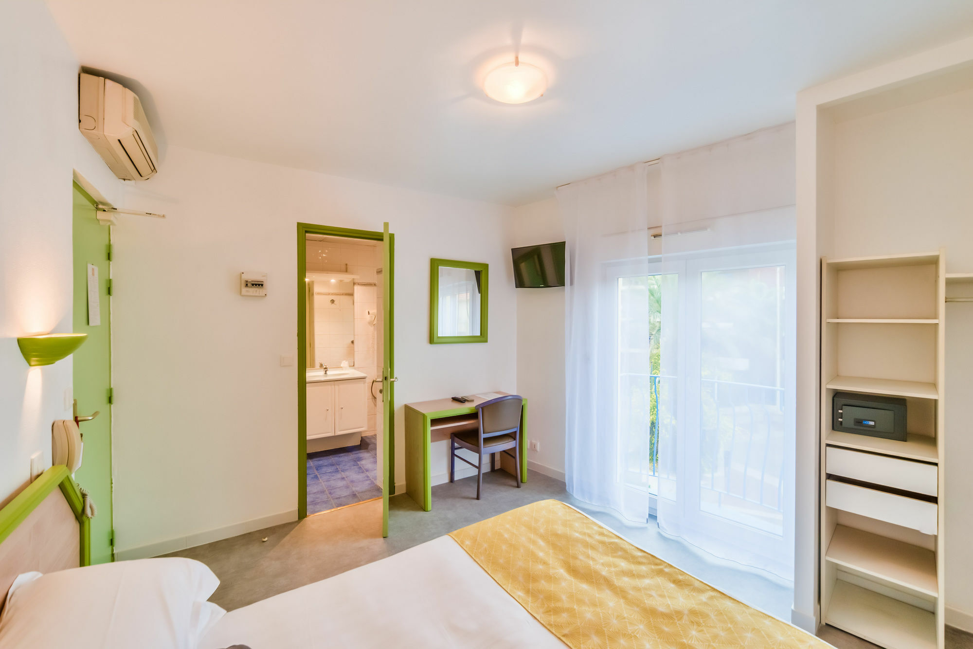 Hotel Provencal Saint-Raphaël Εξωτερικό φωτογραφία