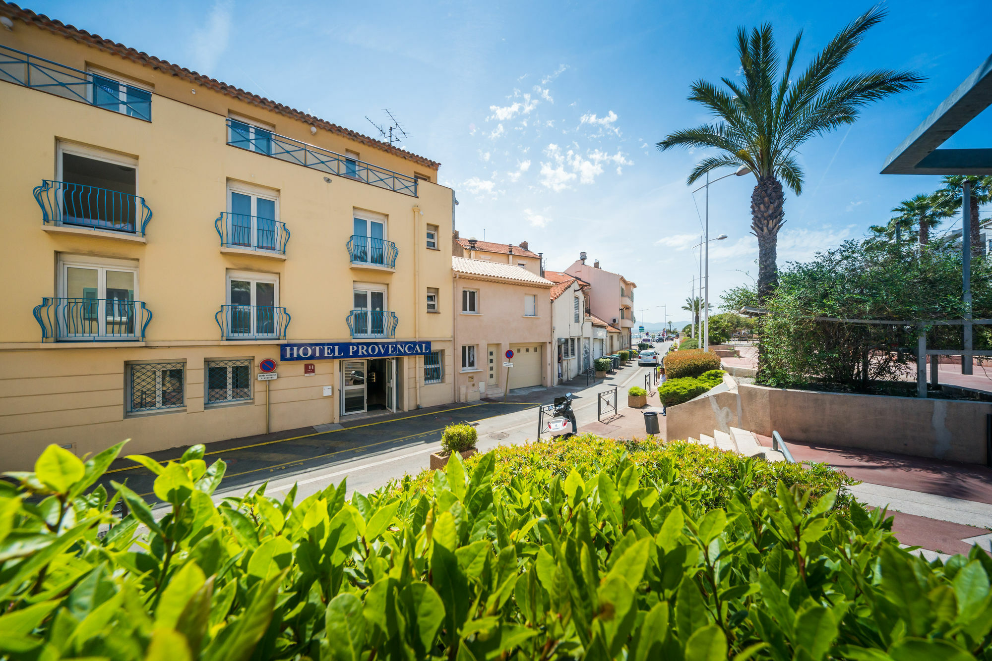Hotel Provencal Saint-Raphaël Εξωτερικό φωτογραφία